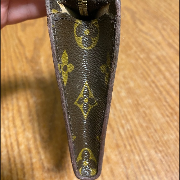 Louis Vuitton Bucket GM pouch! - Picture 8 of 14